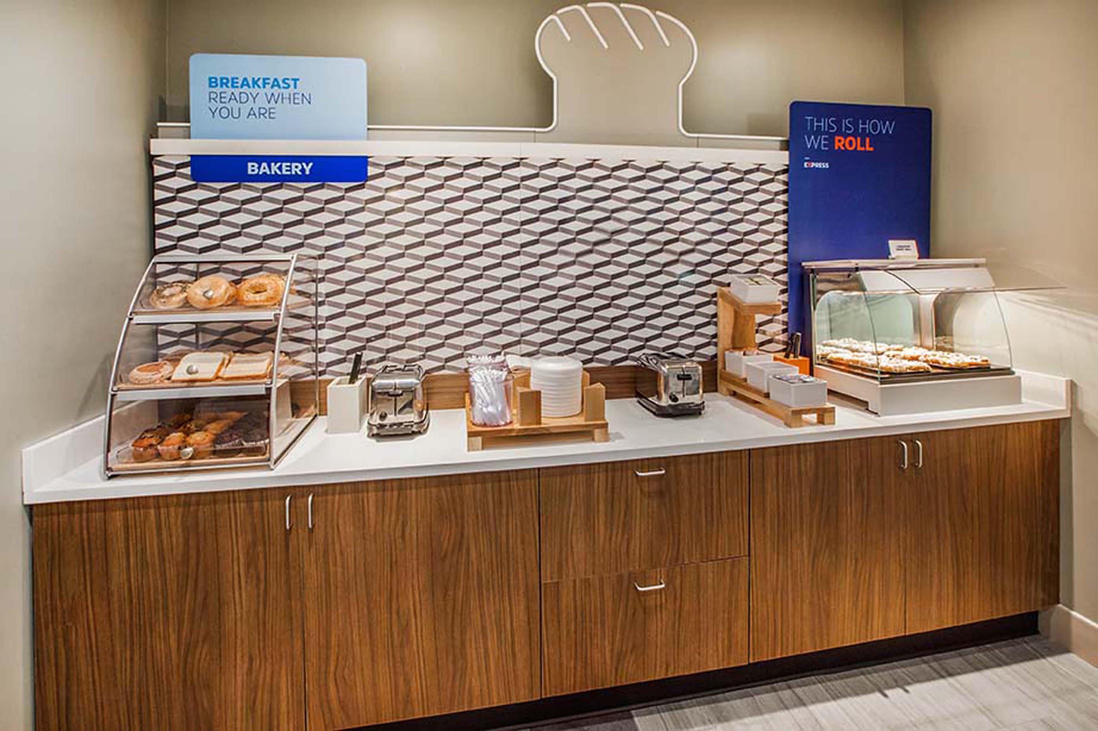 Holiday Inn Express & Suites Morristown By Ihg Εξωτερικό φωτογραφία